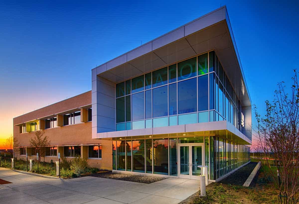 UW-Milwaukee Innovation Accelerator Research Lab