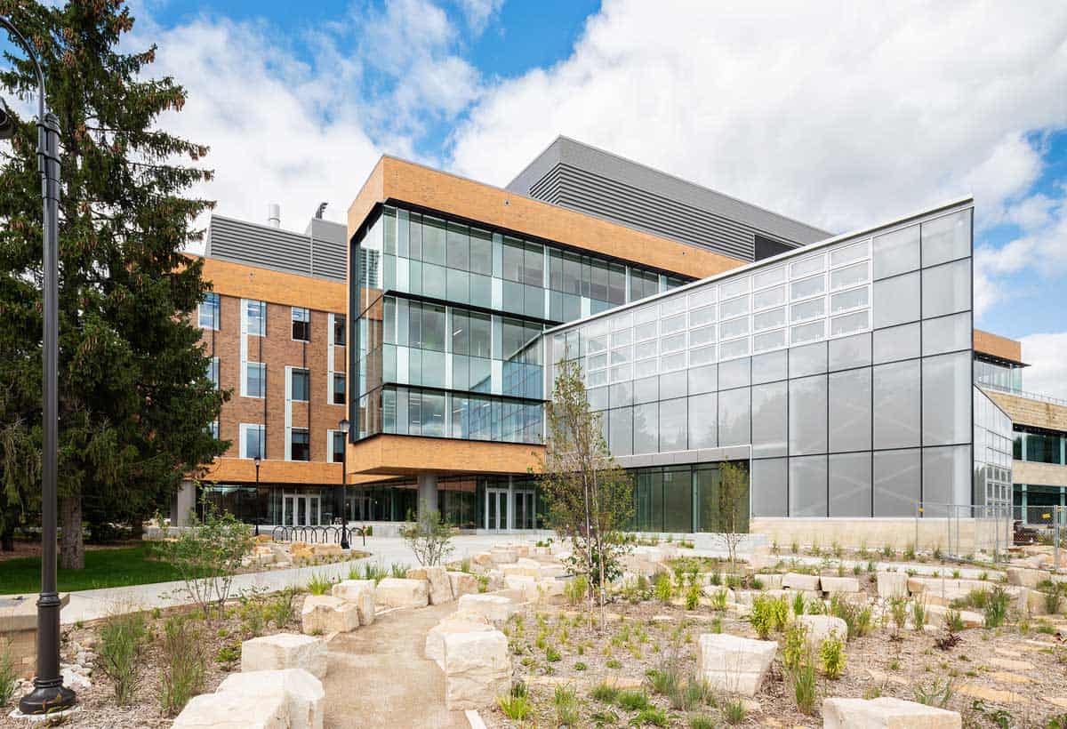 University of Wisconsin-Stevens Point Chemistry & Biology Building