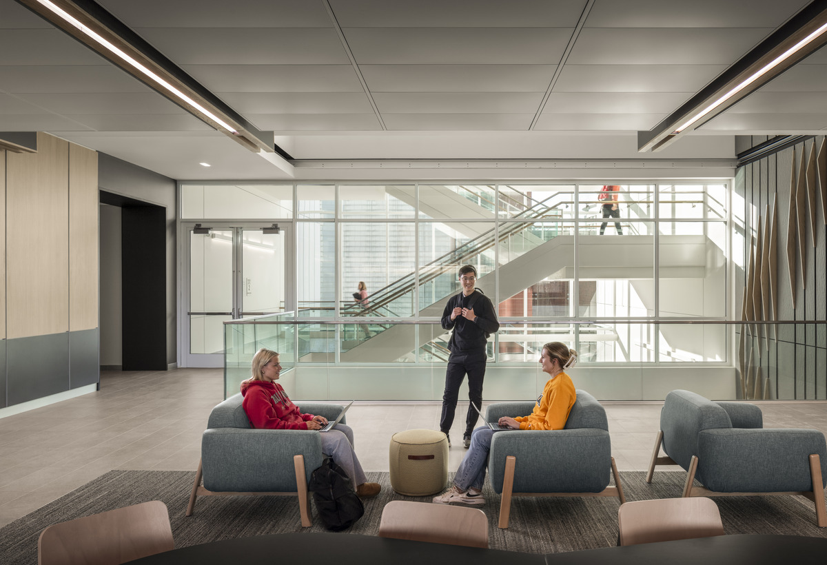 University of Iowa Health Sciences Academic Building
